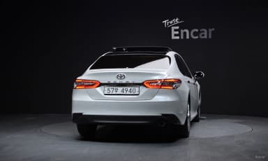 Camry (XV70)