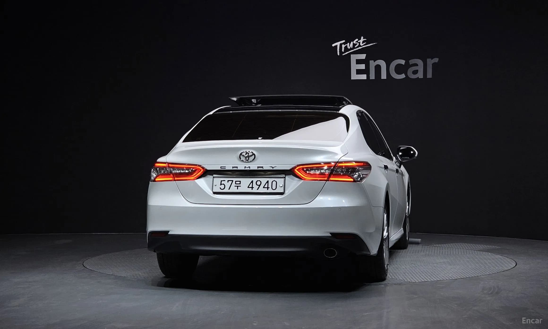 Camry (XV70)