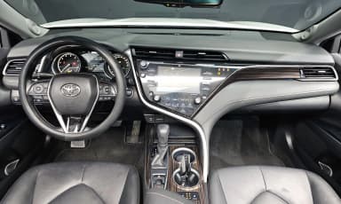 Camry (XV70)