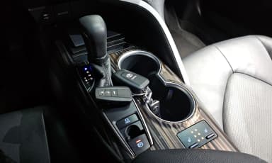 Camry (XV70)