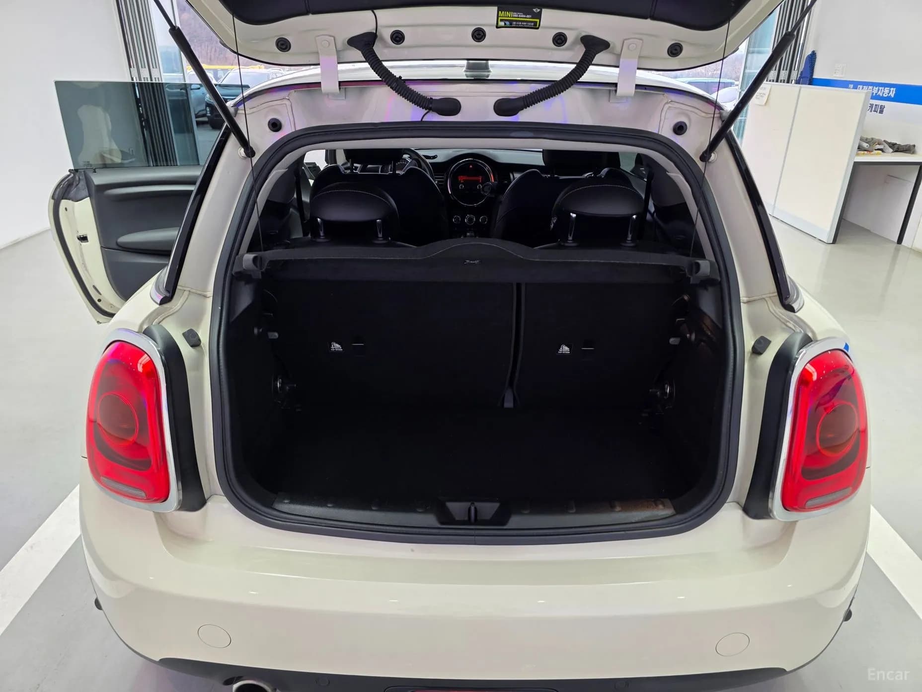 Cooper D