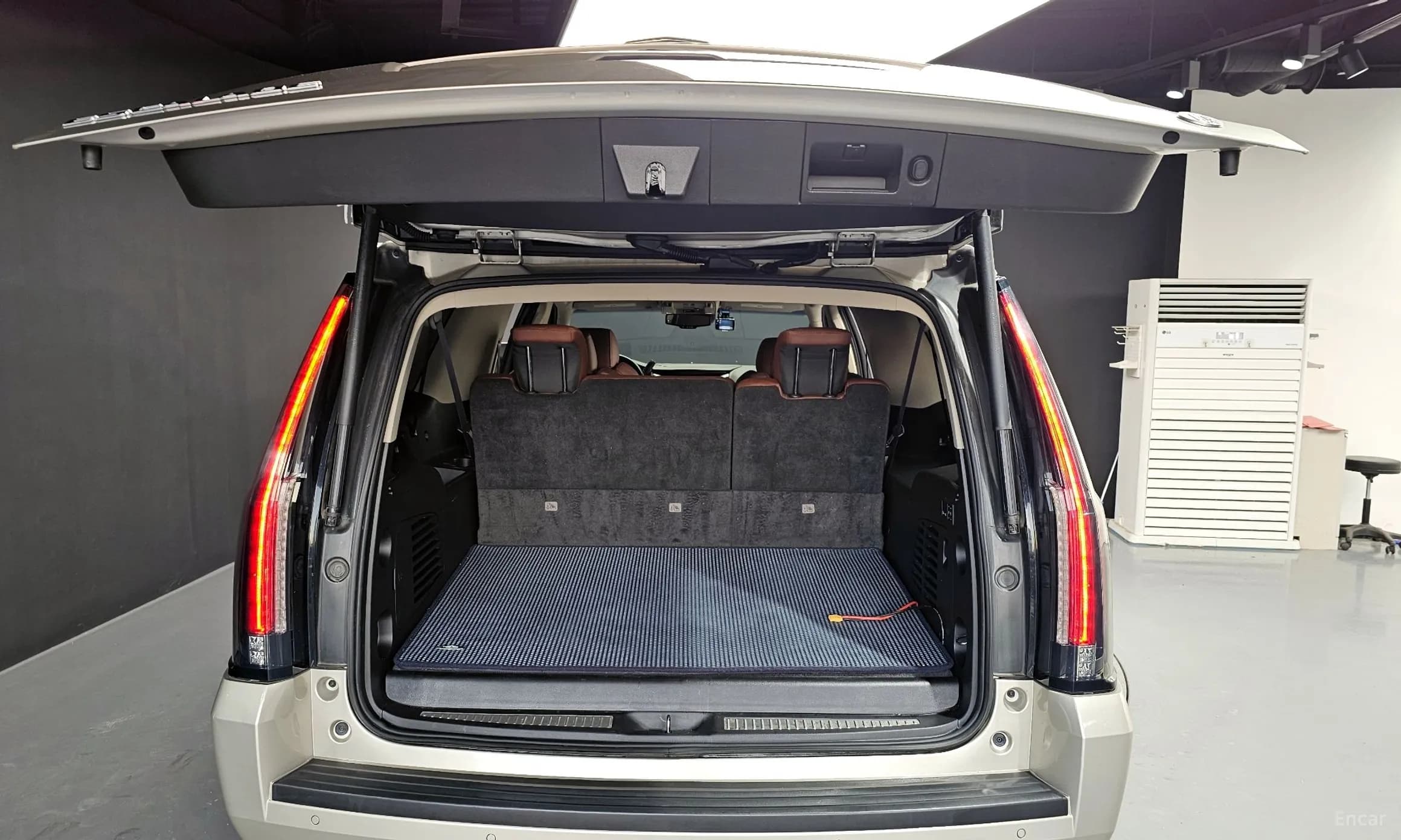 Escalade