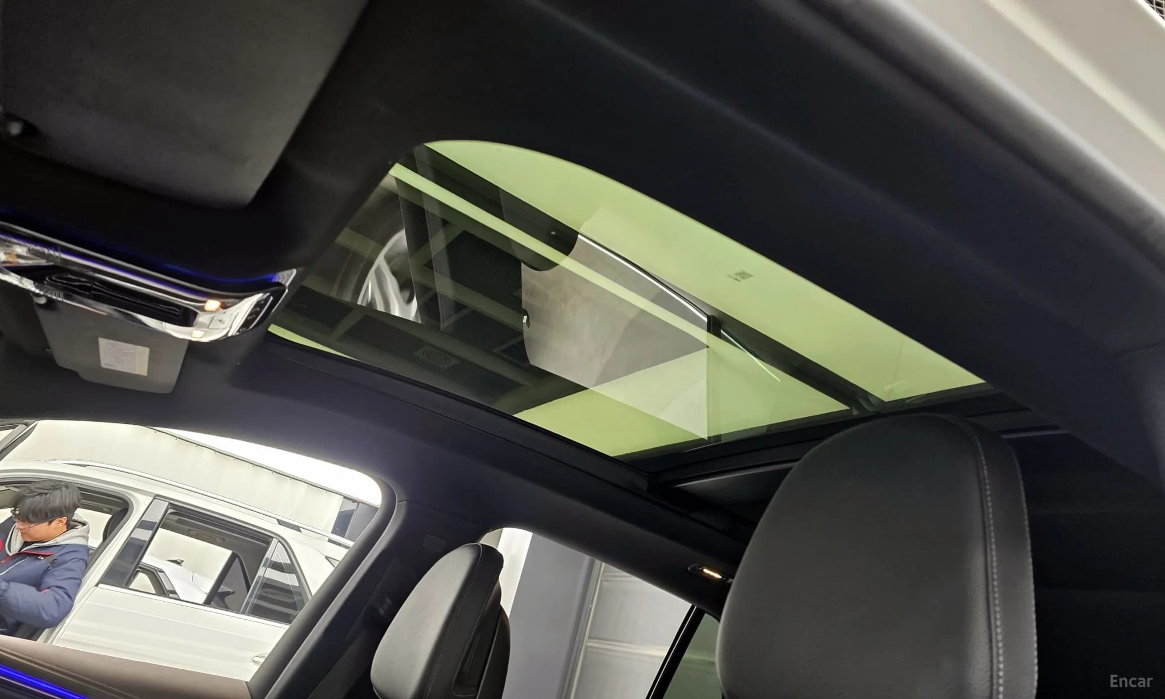 EQE SUV X294