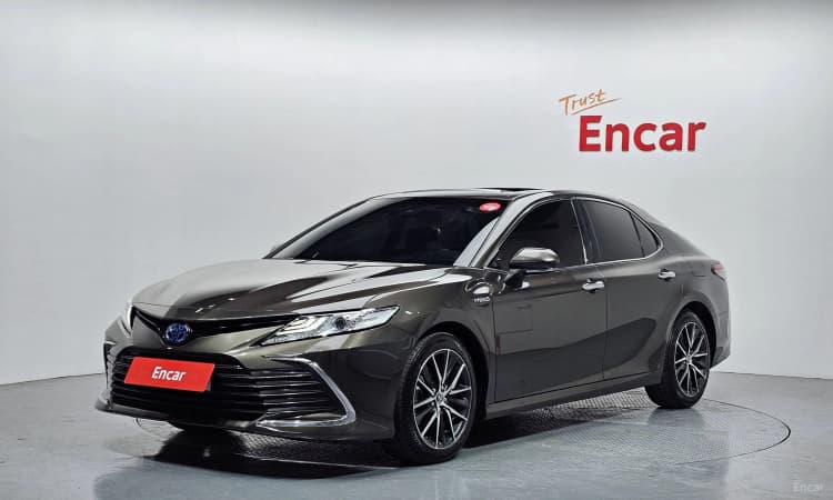 Camry (XV70)