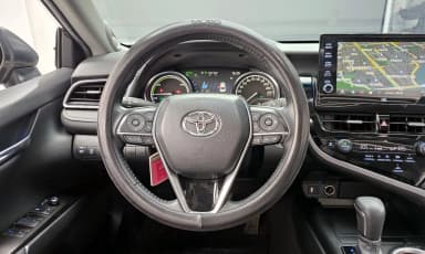 Camry (XV70)
