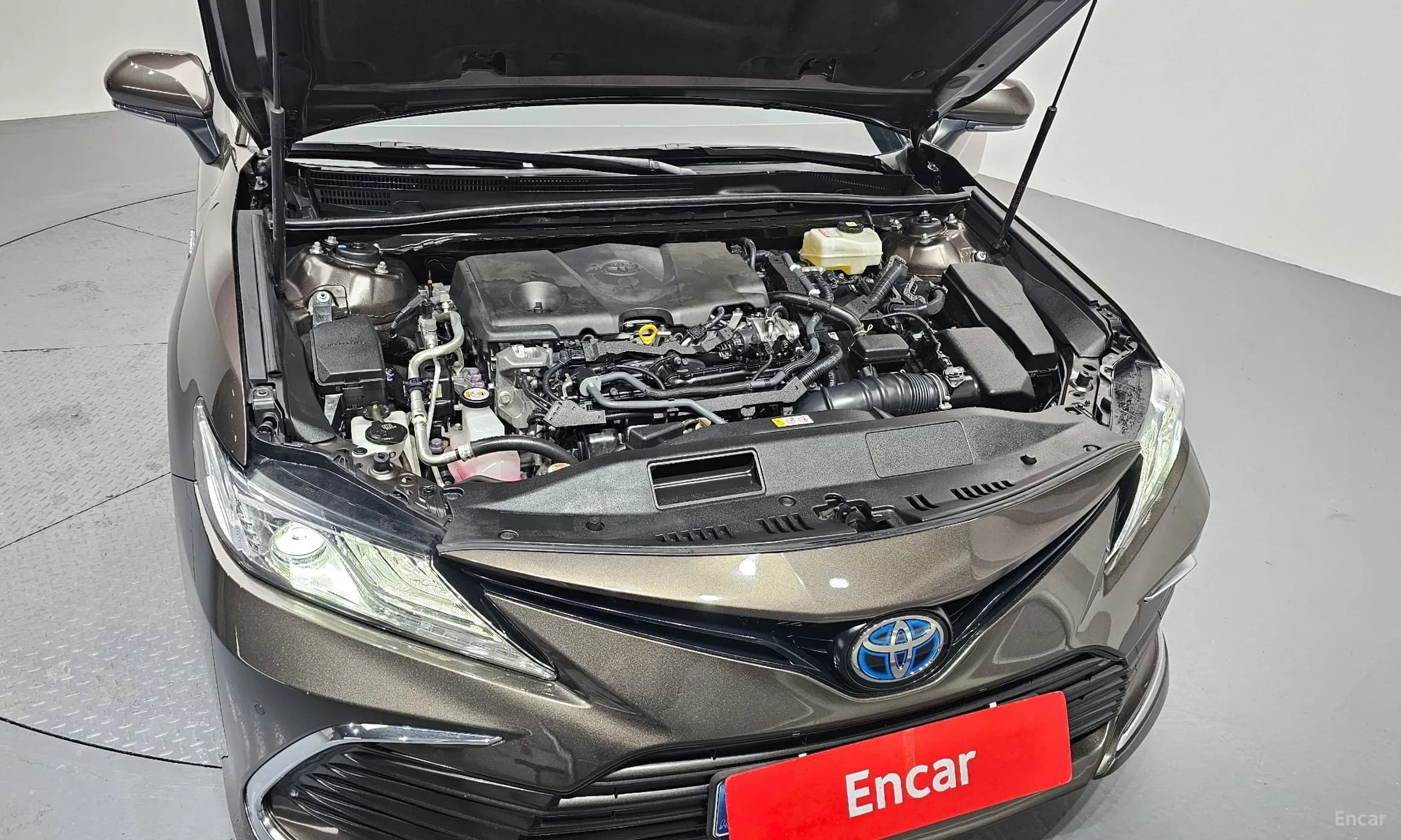 Camry (XV70)