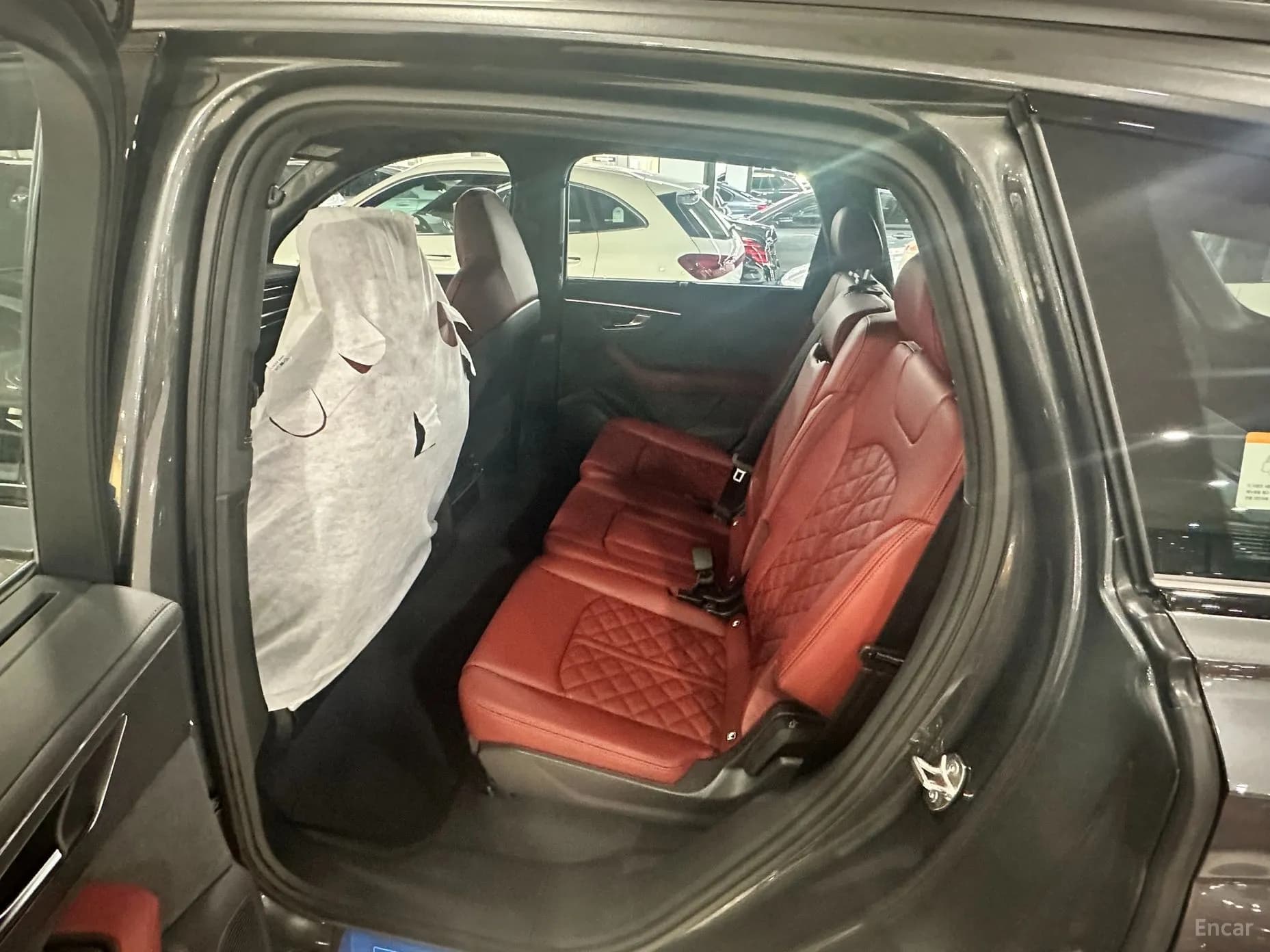 SQ7 (4M)