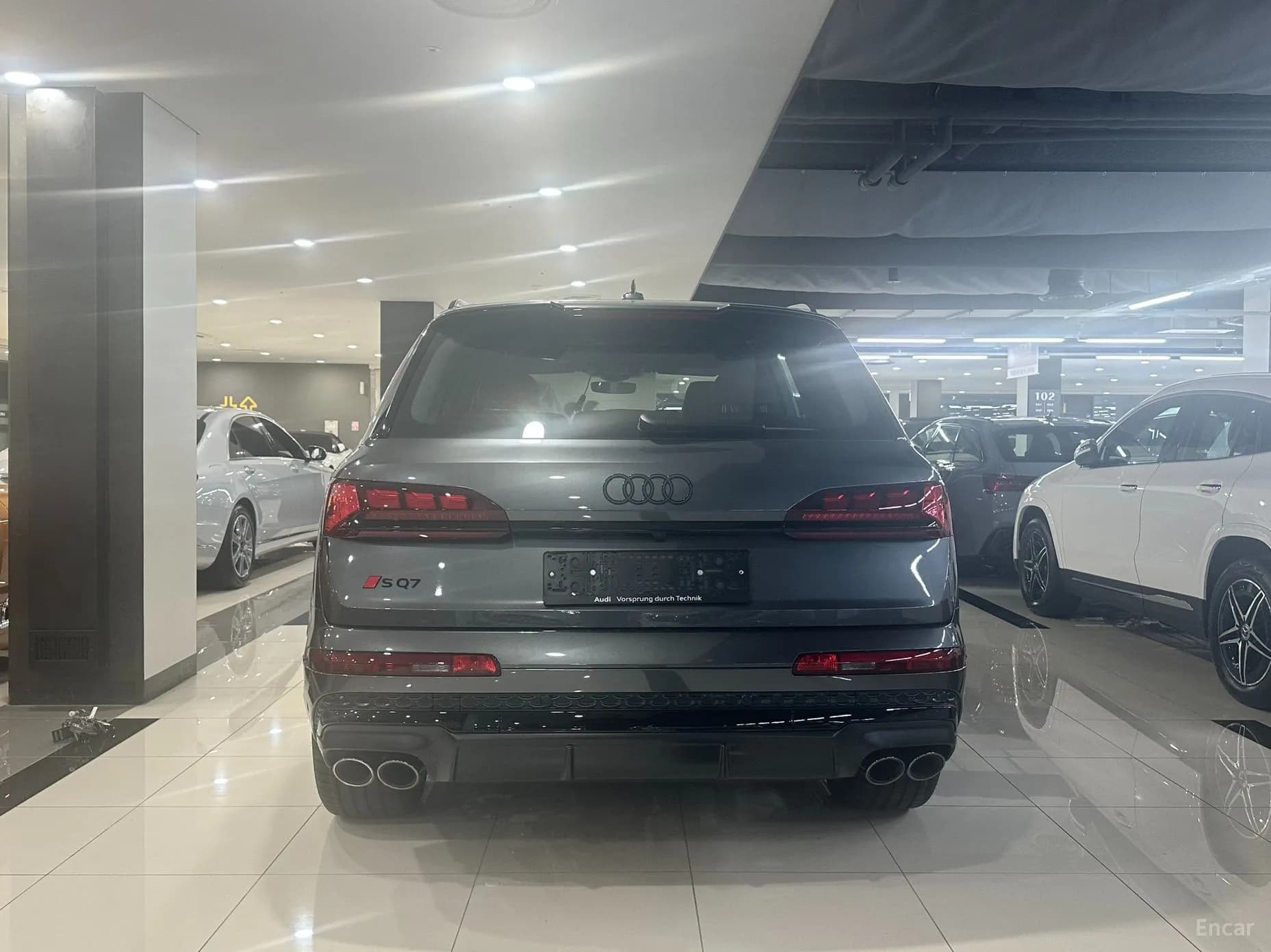 SQ7 (4M)