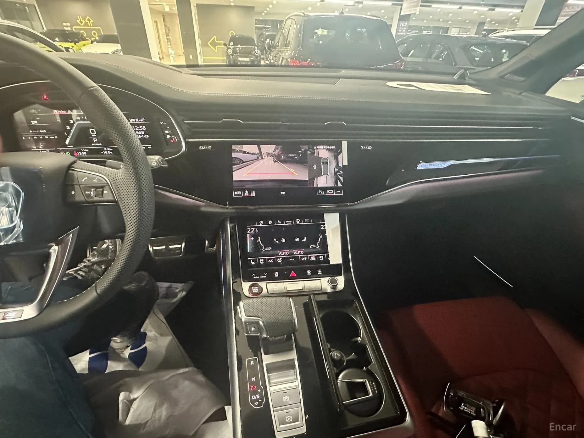 SQ7 (4M)