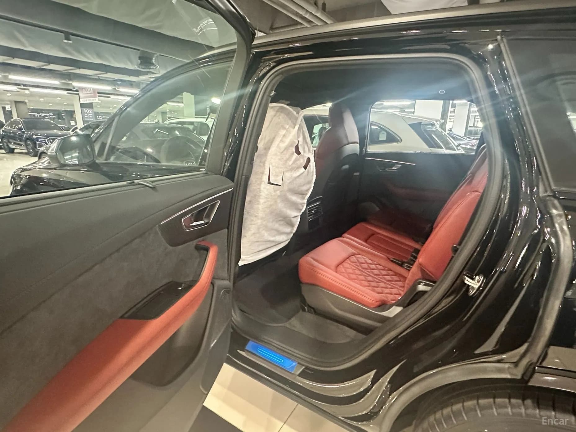 SQ7 (4M)