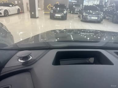 SQ7 (4M)