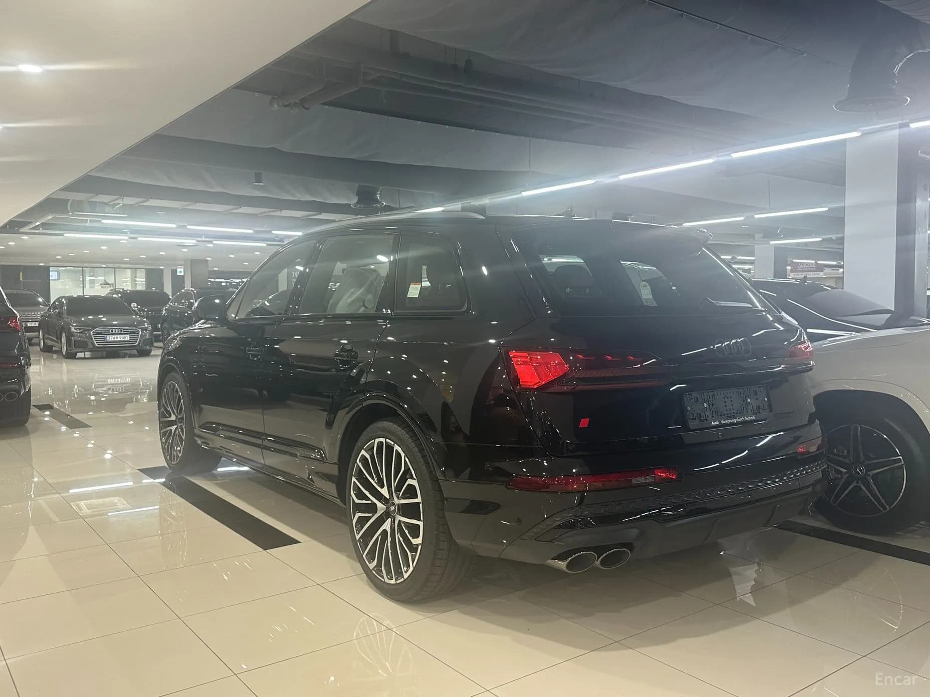SQ7 (4M)