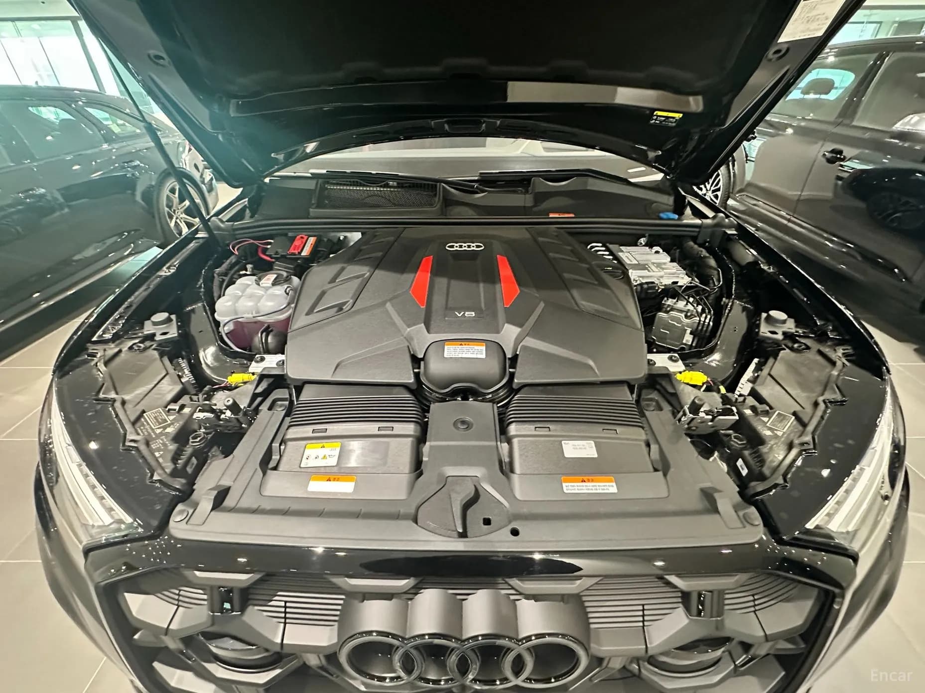 SQ7 (4M)
