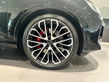 SQ7 (4M)
