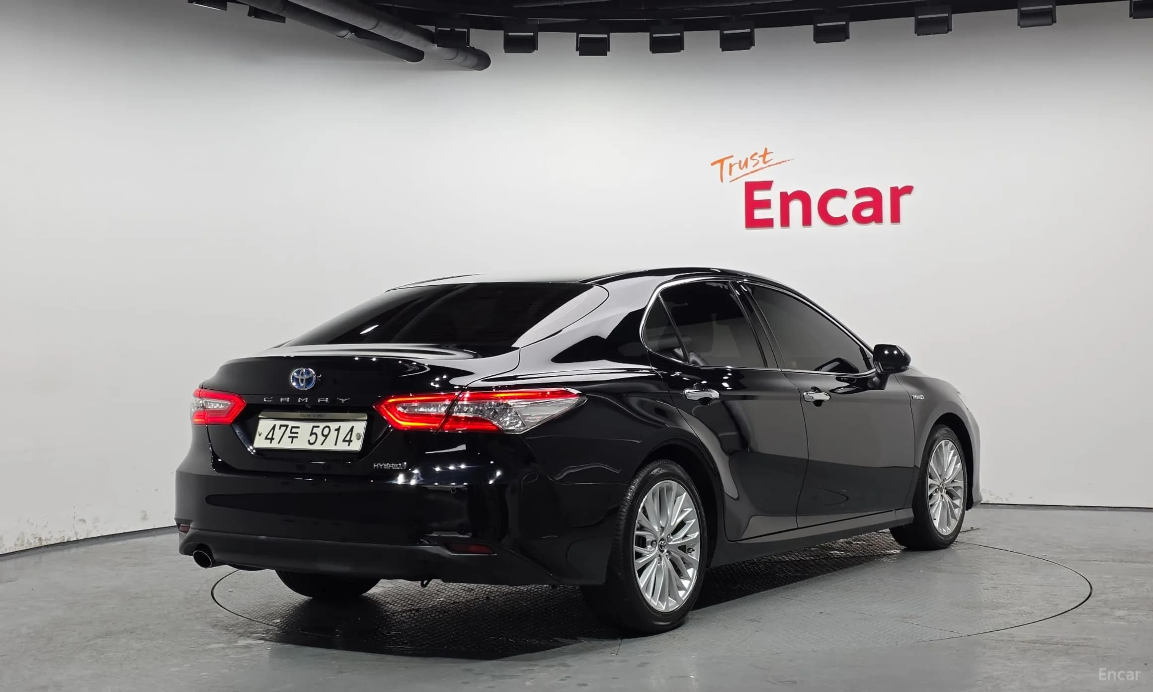 Camry (XV70)