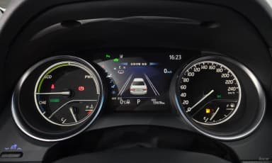 Camry (XV70)