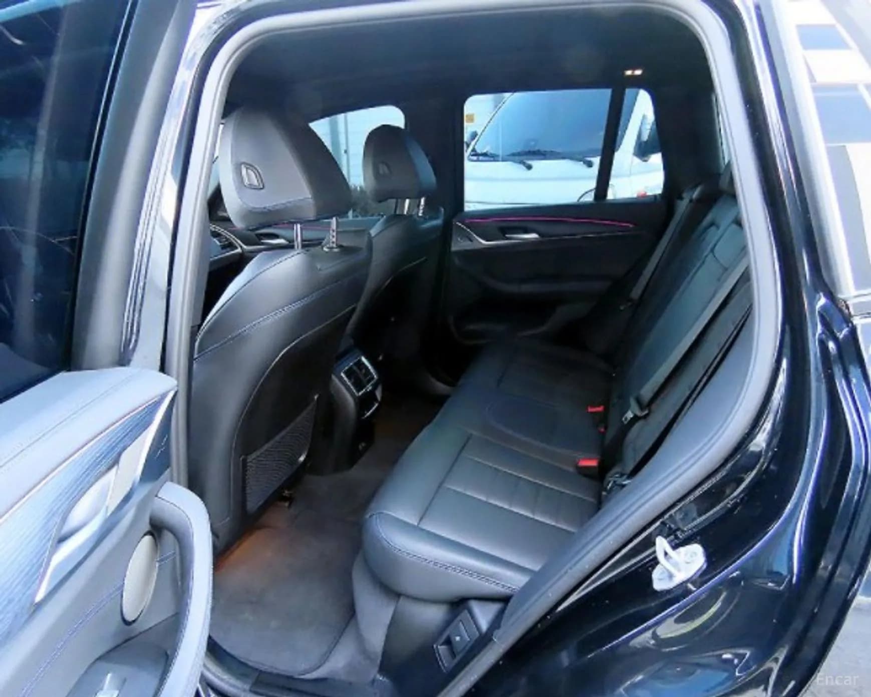 iX3