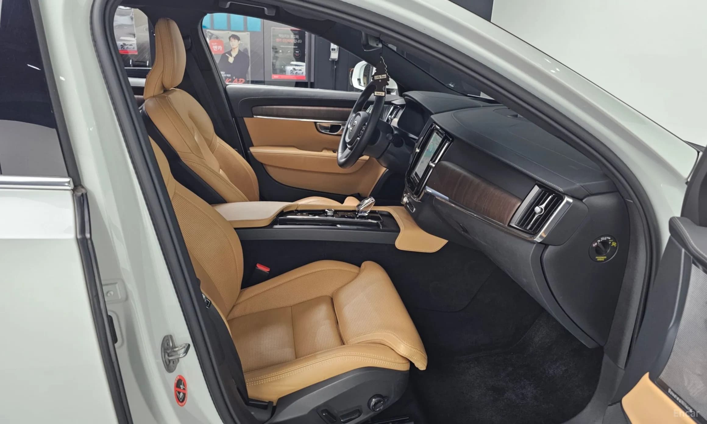 S90