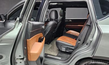 G4 Rexton