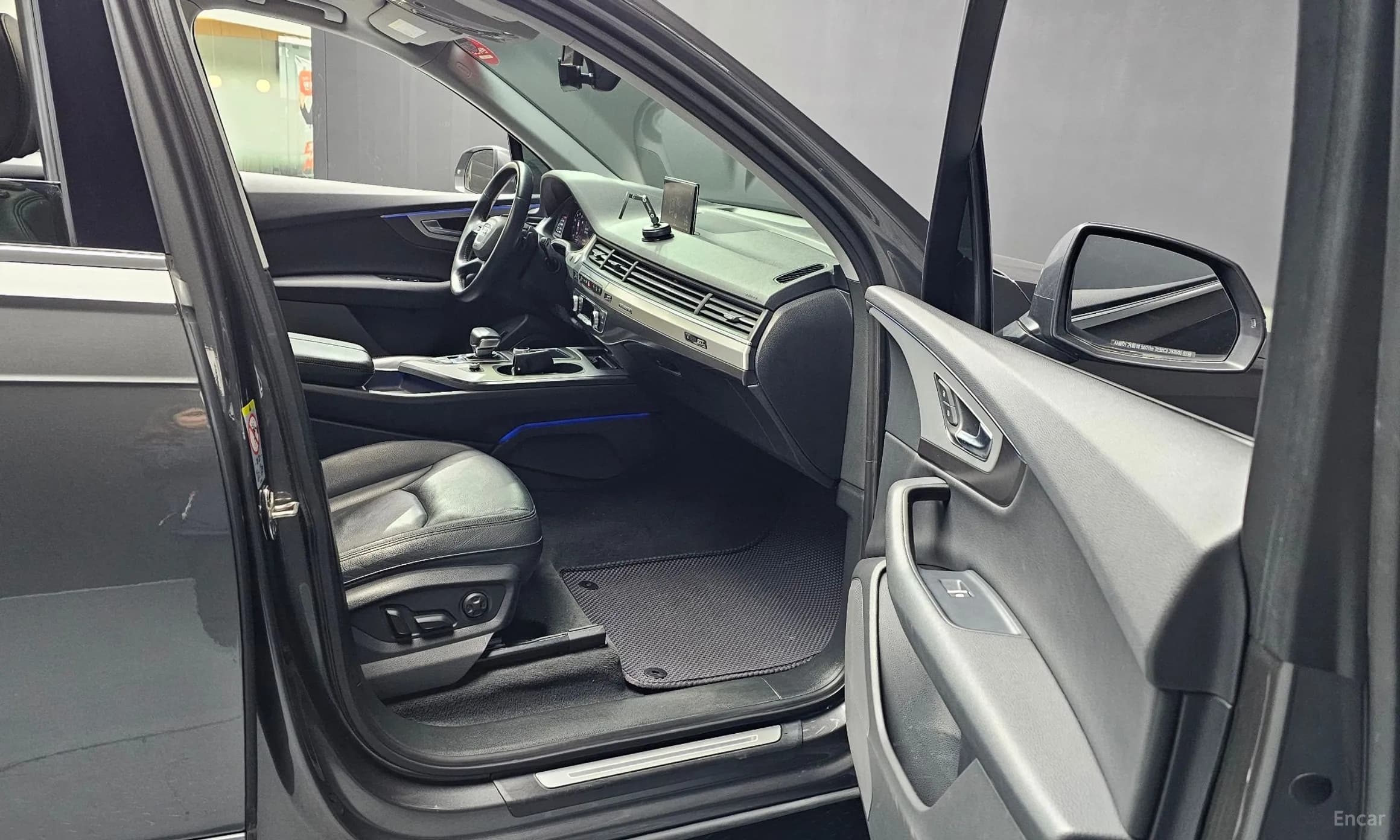 Q7 (4M)