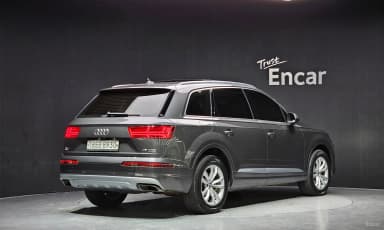 Q7 (4M)