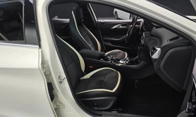 Q30