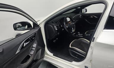 Q30