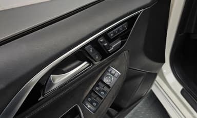 Q30