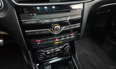 Q30