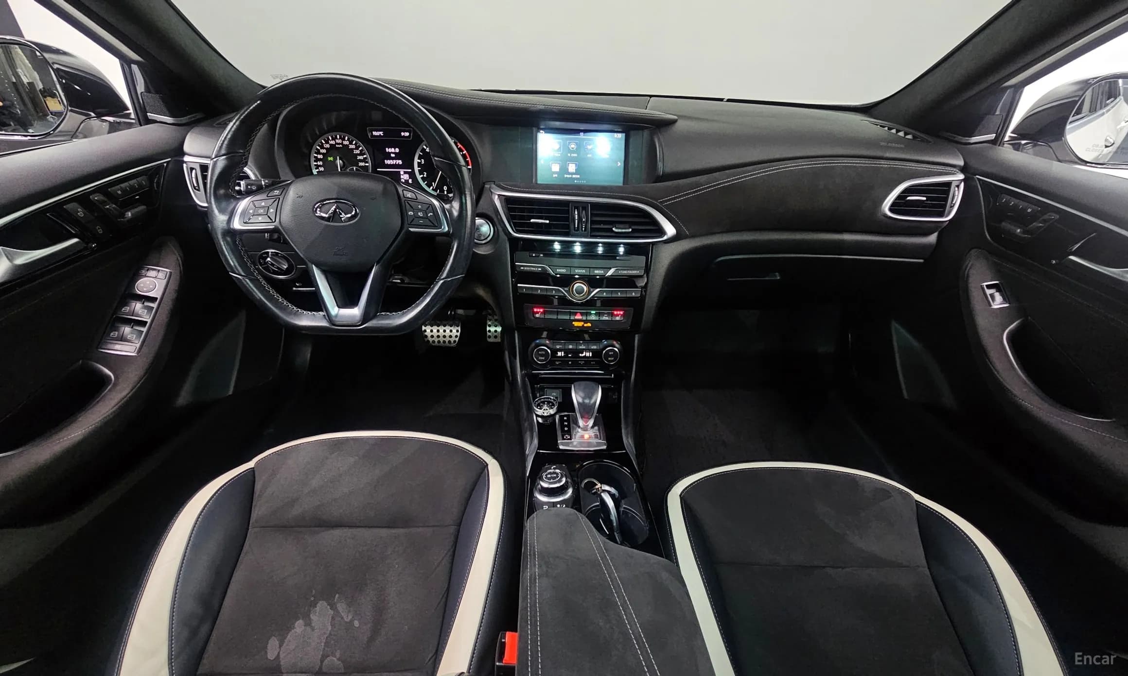 Q30