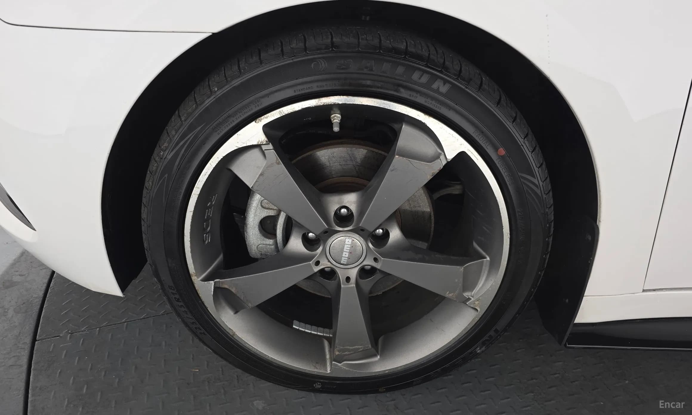 i40 saloon