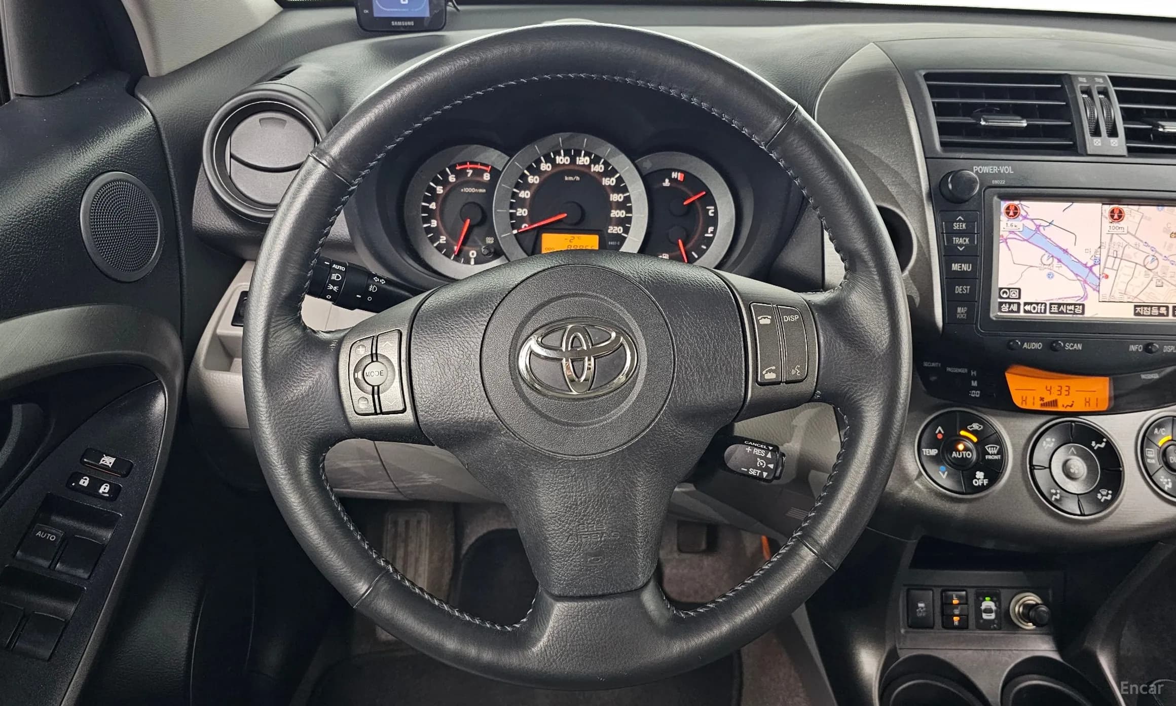 RAV4