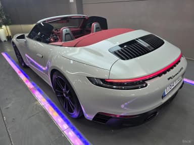 911 (992)