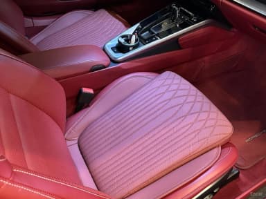 911 (992)