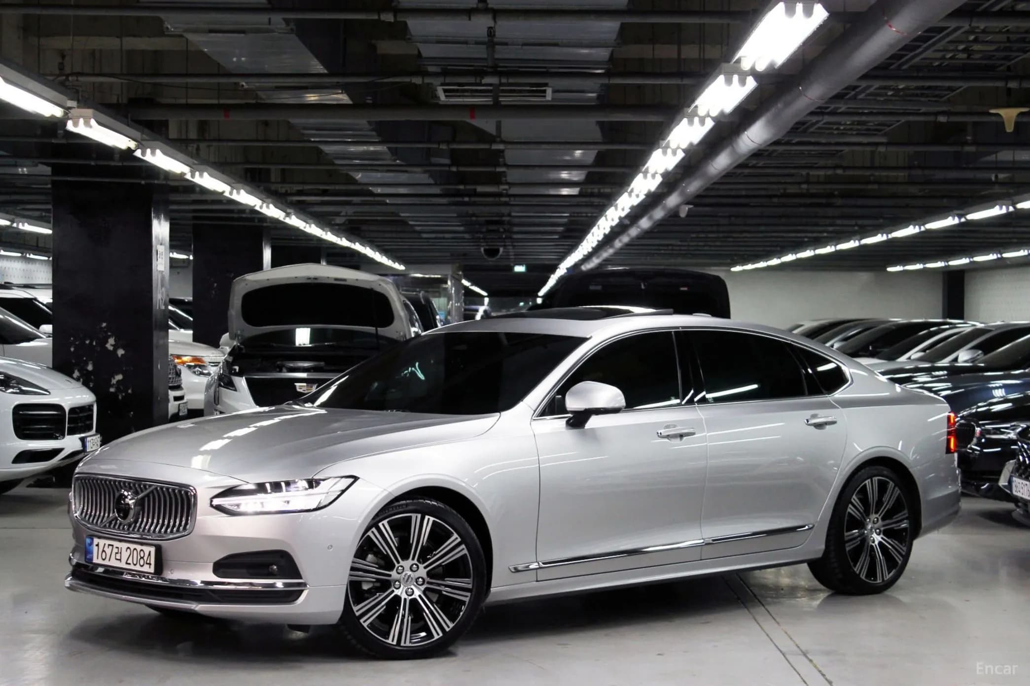 S90