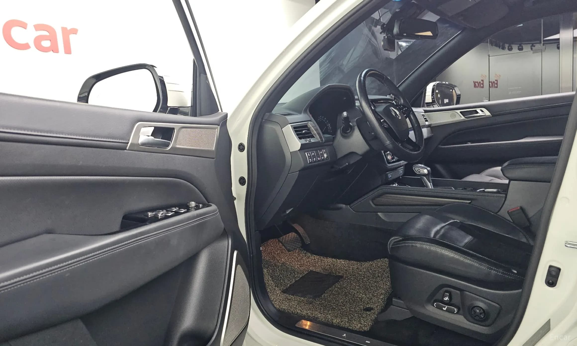 G4 Rexton