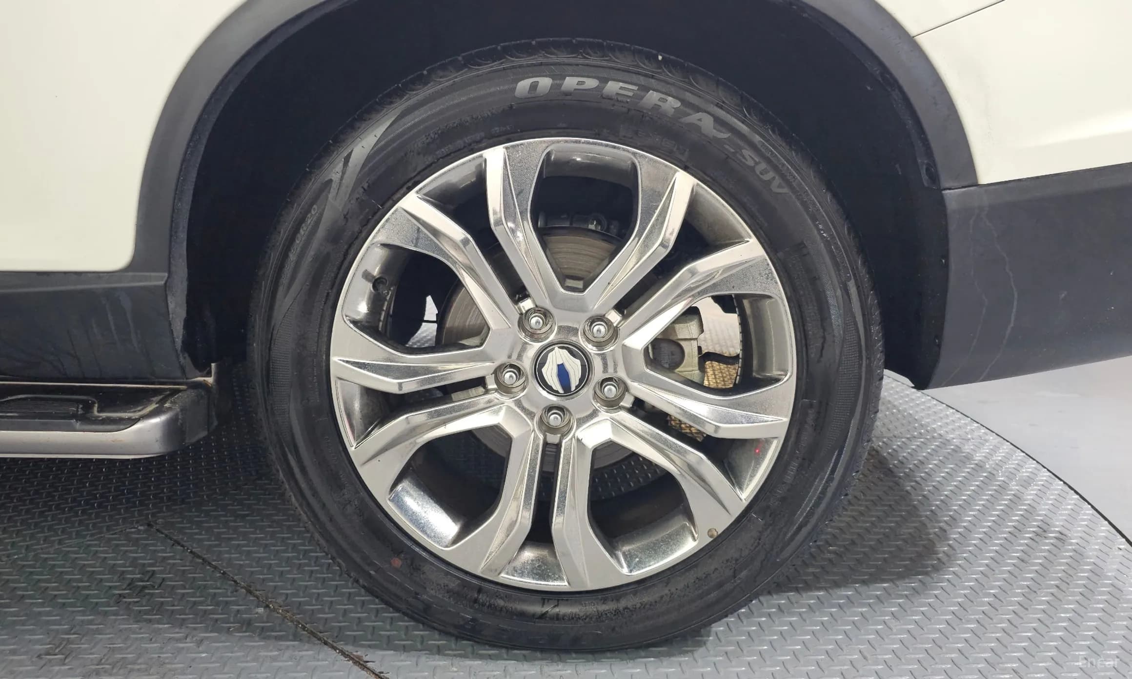 G4 Rexton