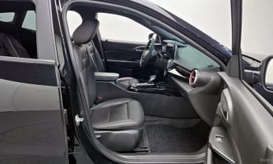 Trax Crossover