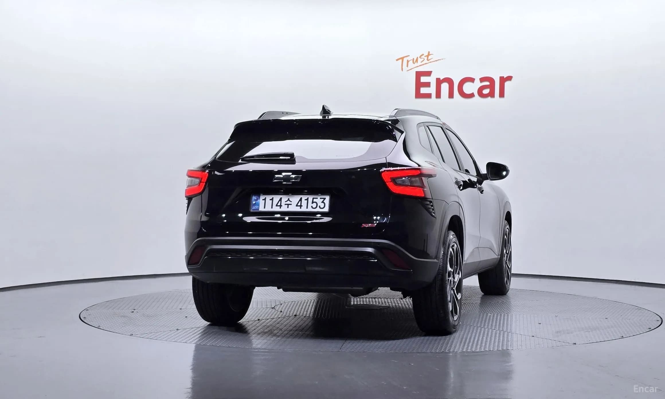 Trax Crossover