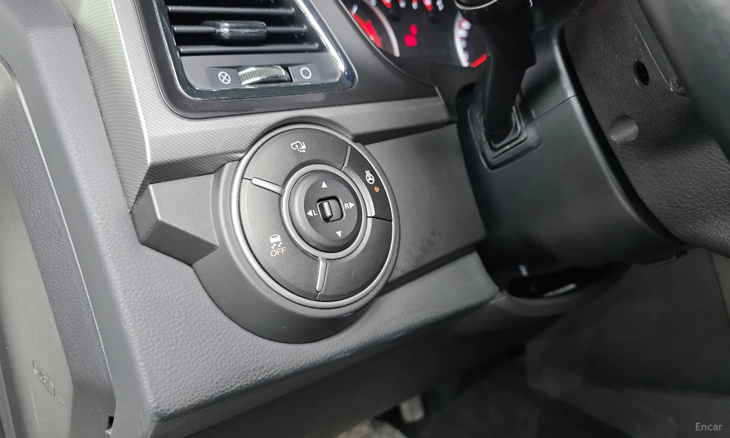 Korando Sports