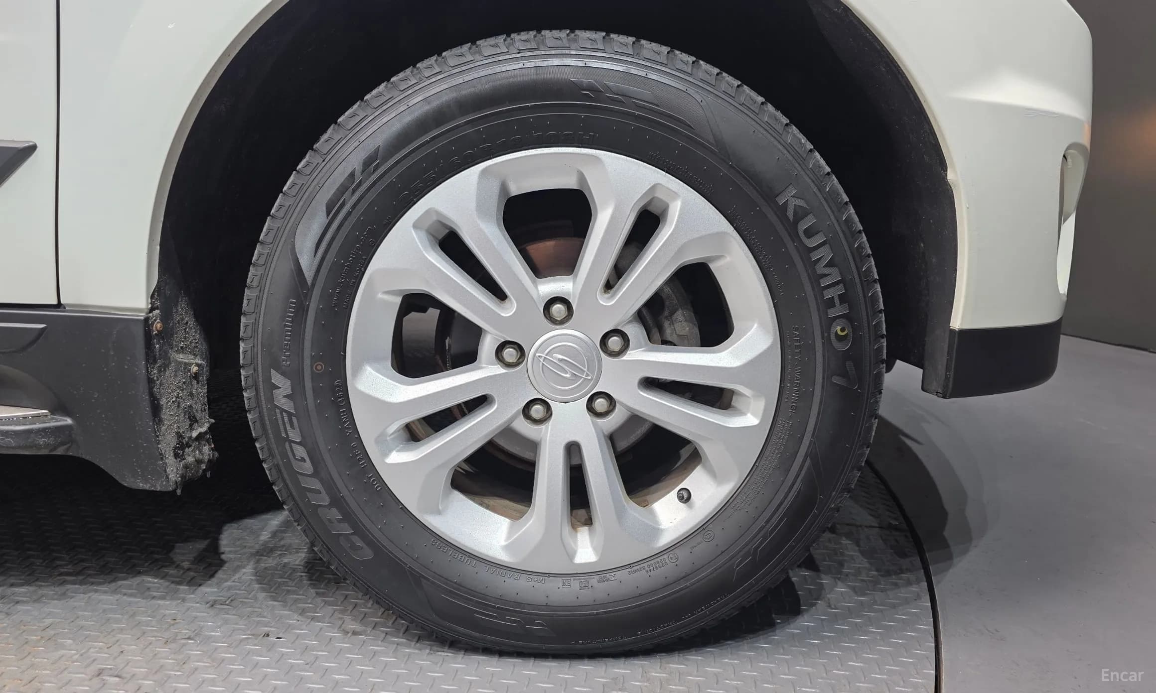 Korando Sports
