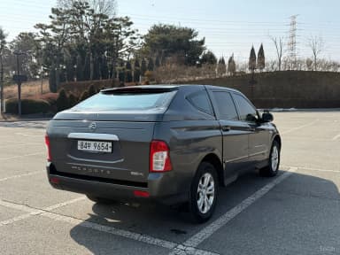 Korando Sports