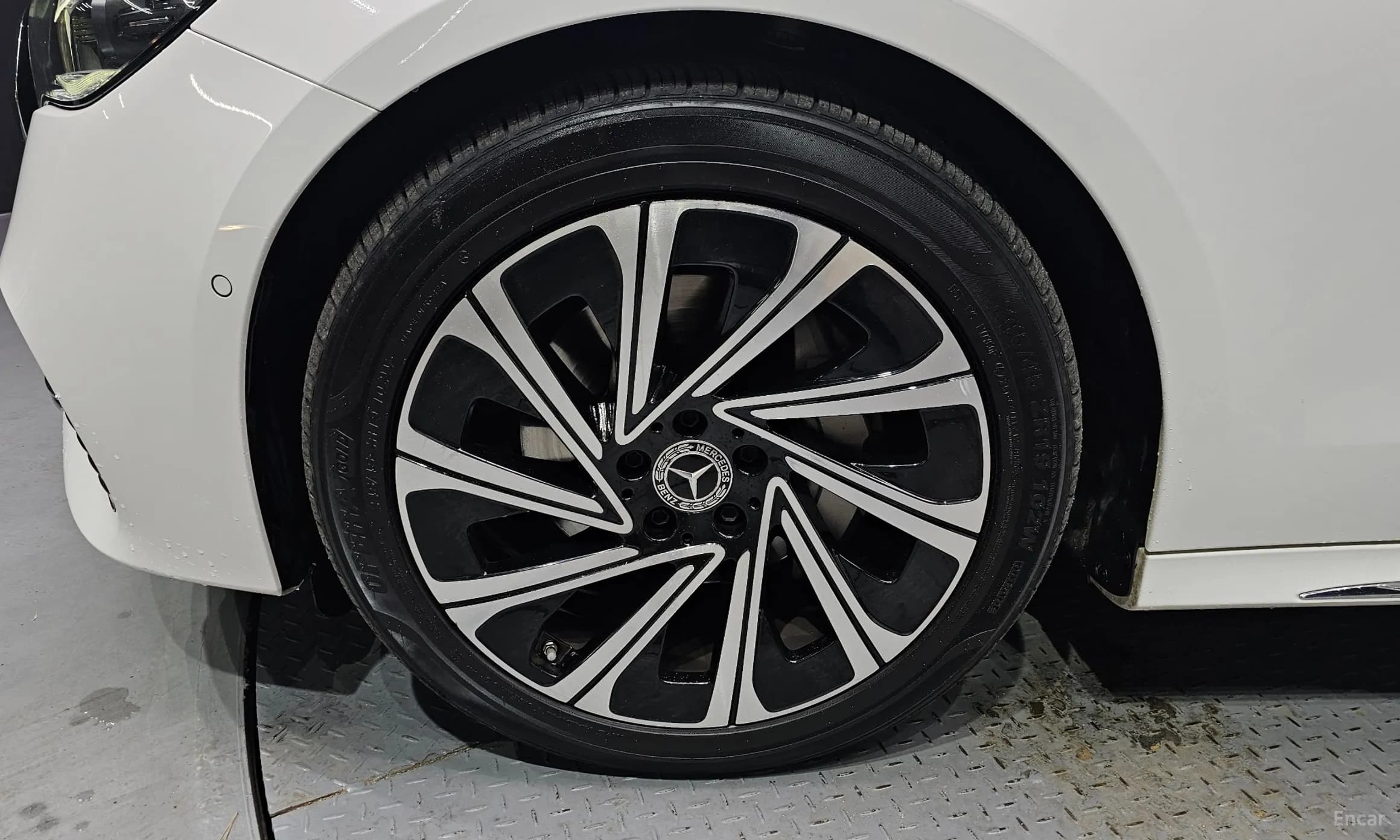E-Class W214