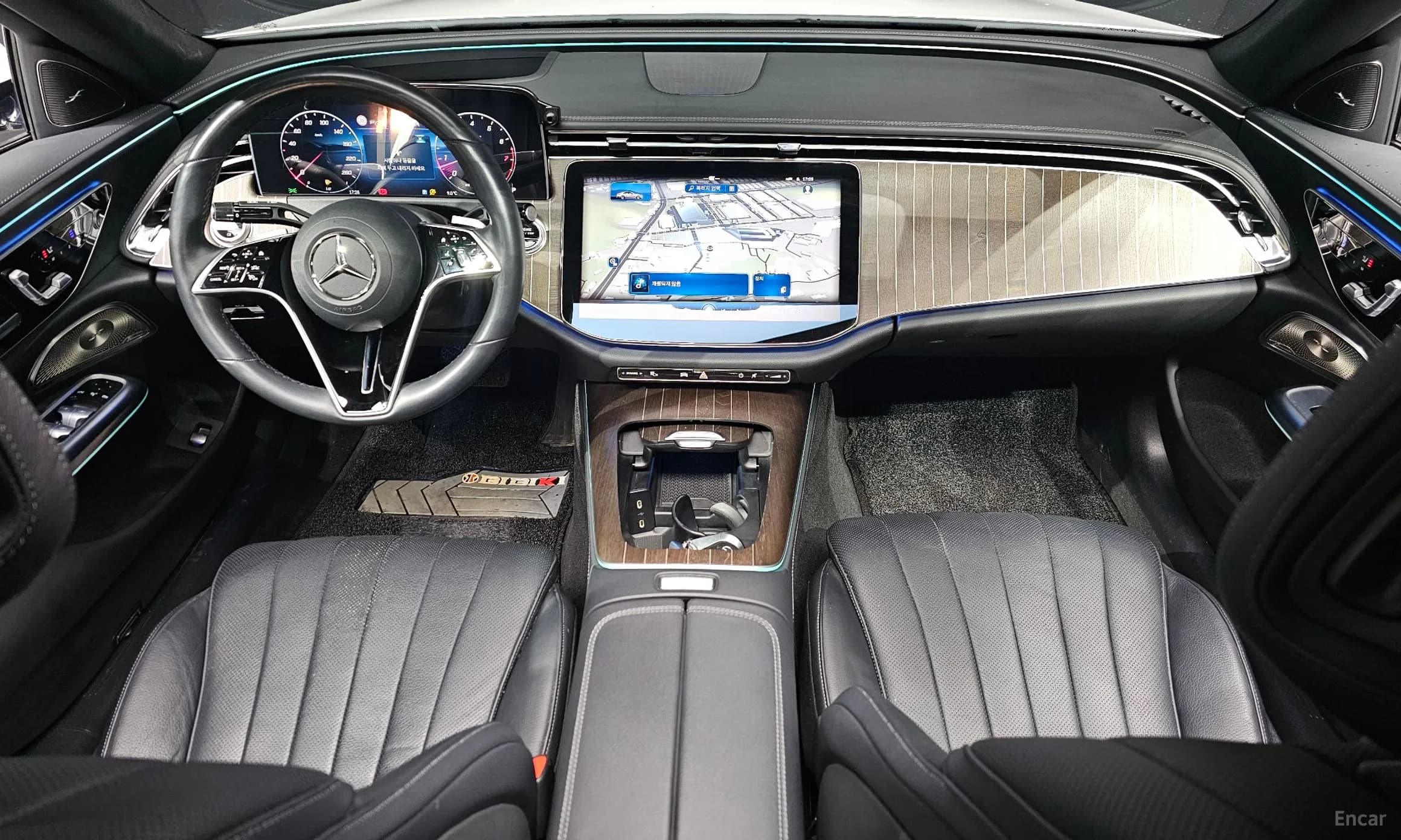 E-Class W214