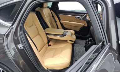 S90