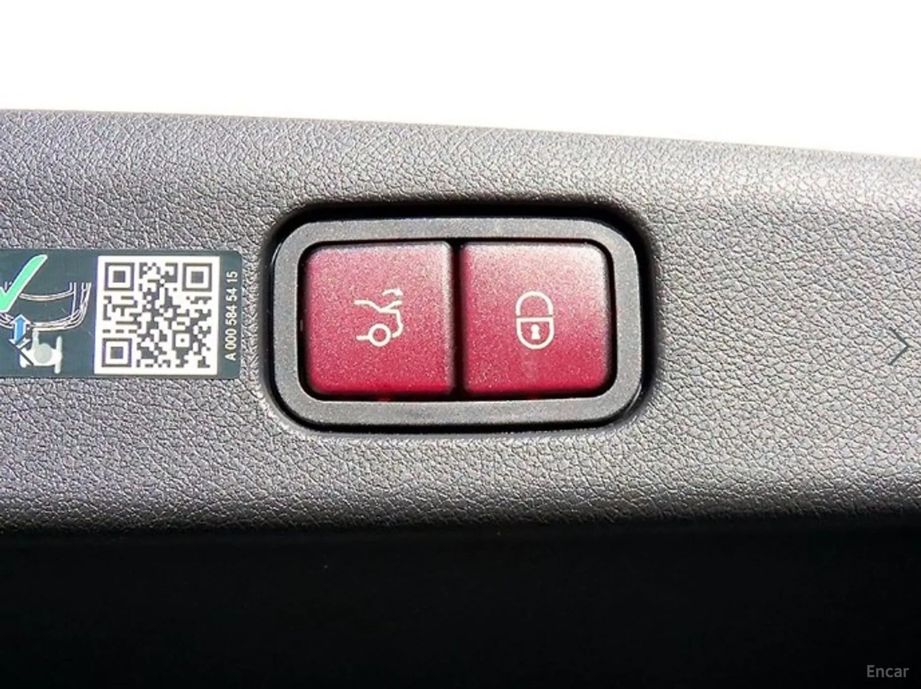 E-Class W214