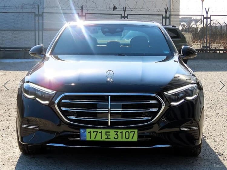 E-Class W214