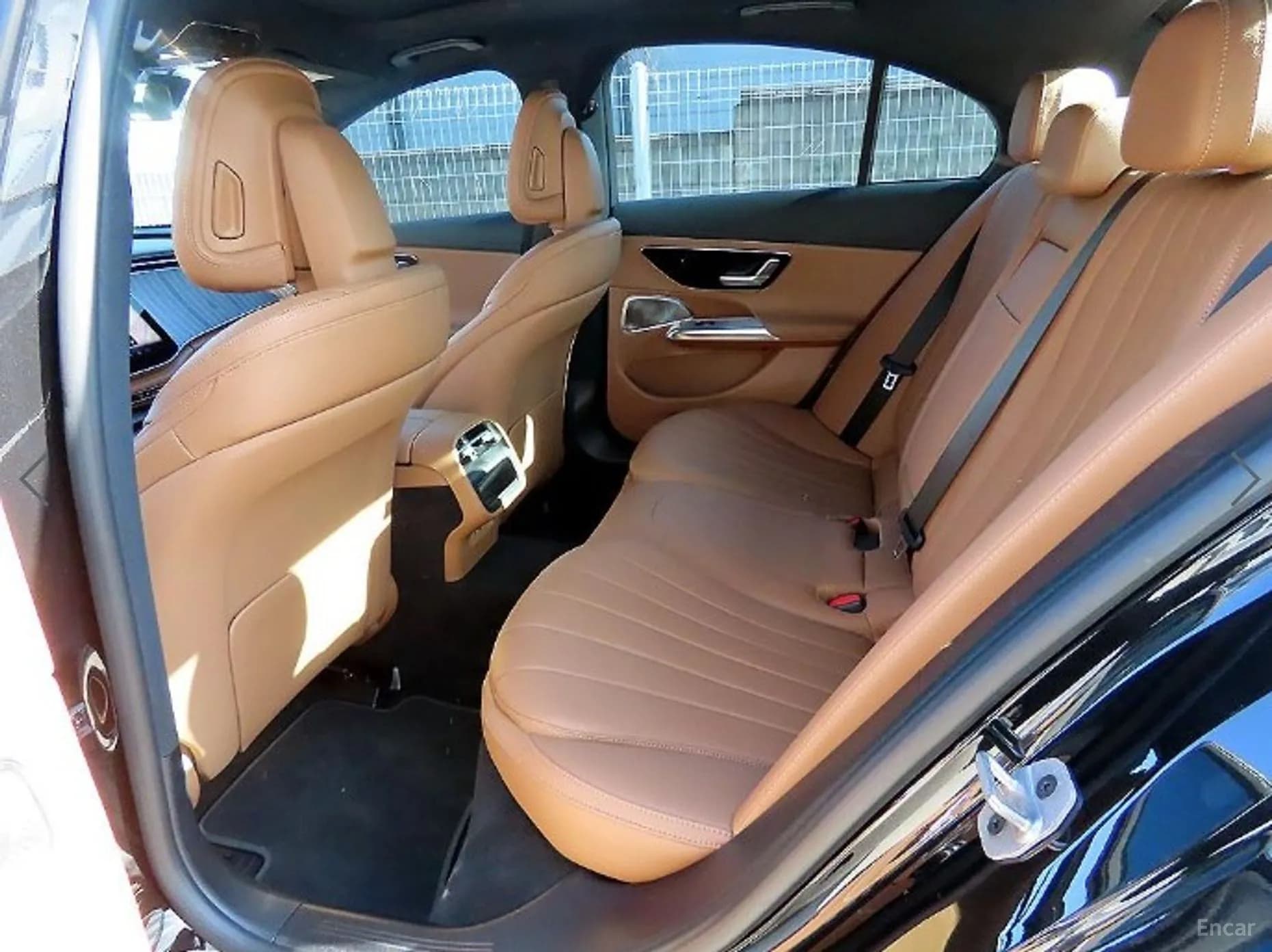 E-Class W214