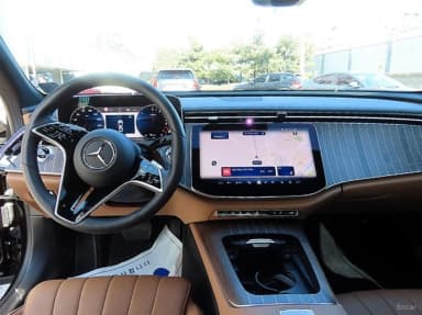 E-Class W214