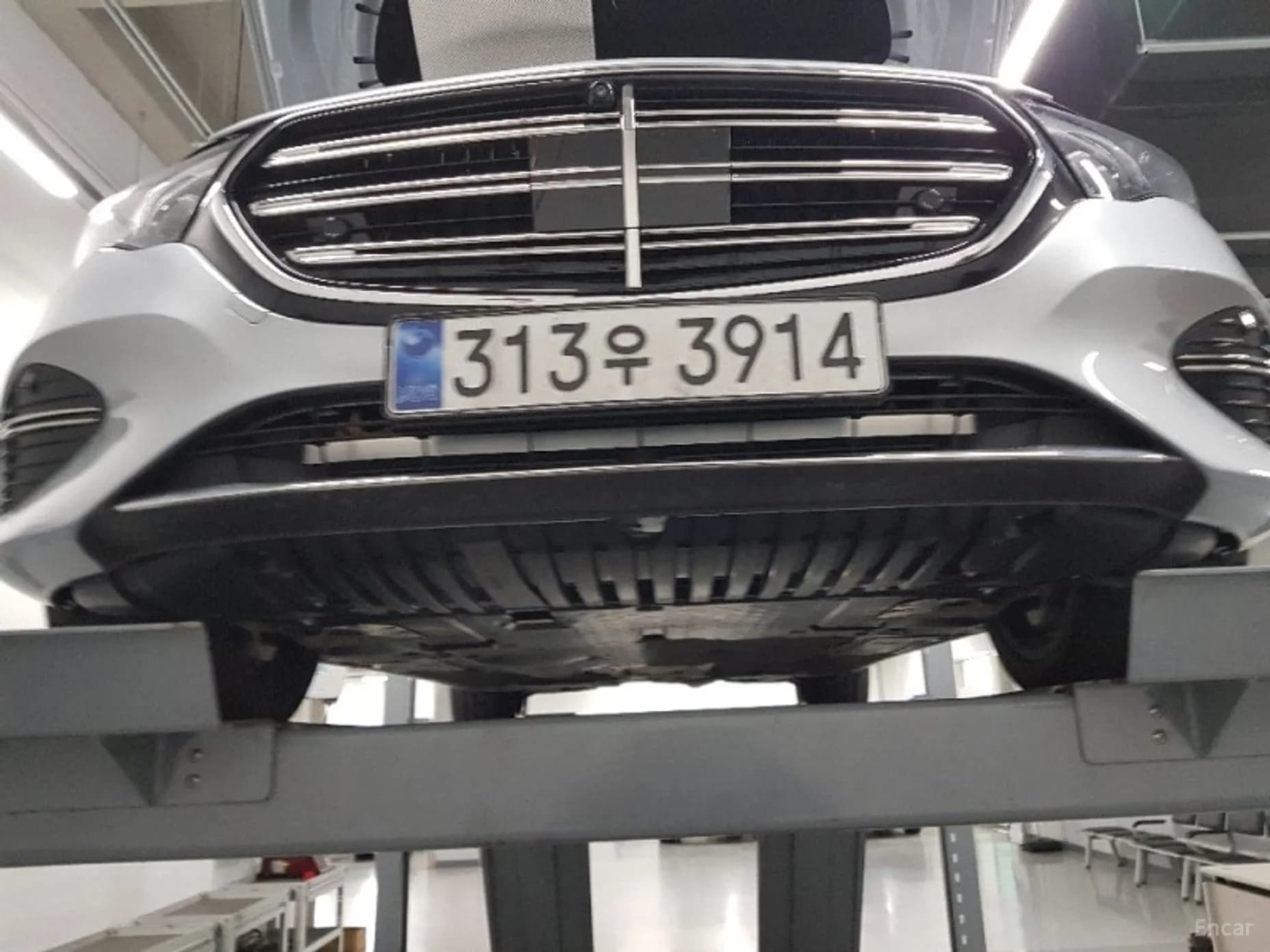 E-Class W214